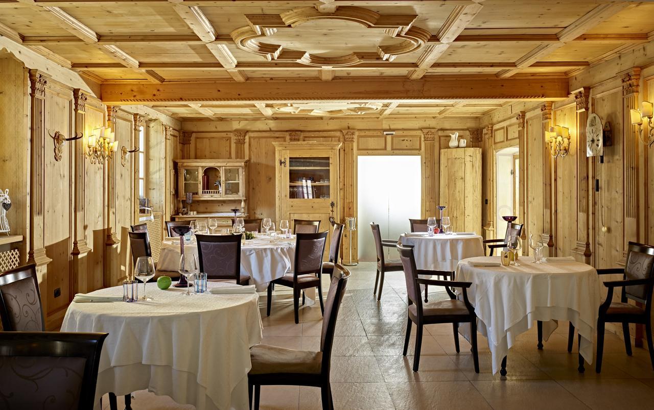 Romantic Hotel Excelsior Cavalese Exteriör bild