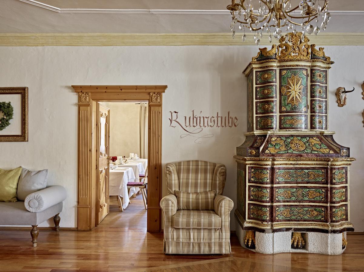 Romantic Hotel Excelsior Cavalese Exteriör bild